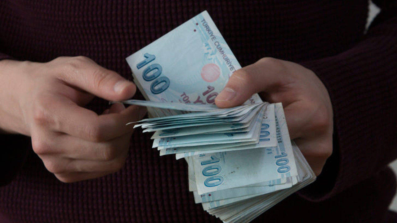 Emeklilere yeni bayram ödemesi: Başvuru yapanların hesabına 10 100 Türk Lirası ödenecek