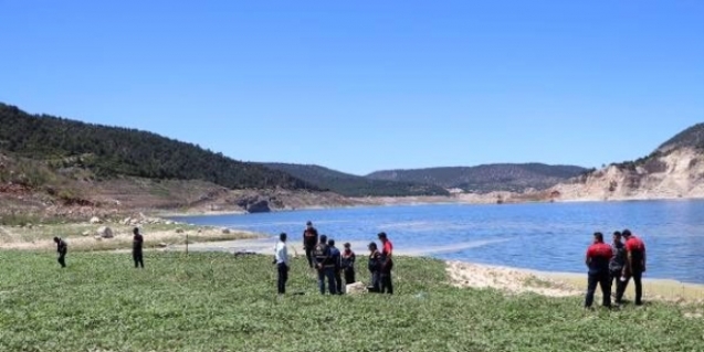 Emekli öğretmen, baraj göletinde ölü bulundu