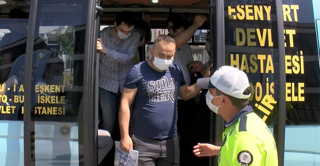 İstanbul'da 14 kişilik minibüste 42 yolcu çıktı