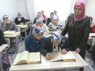 40'ından sonra Kur'an okumayı öğrendiler