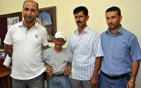 5 bin lirasını bulan temizlik işçisine ömür boyu kömür yardımı yapacak
