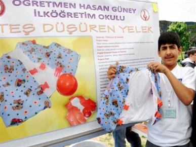 7.Sınıf Öğrencisinden 'Ateş Düşürücü Yelek' İcadı