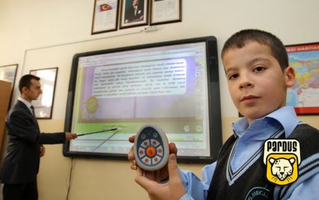 Akıllı tahtalar ''Pardus''la donatılacak