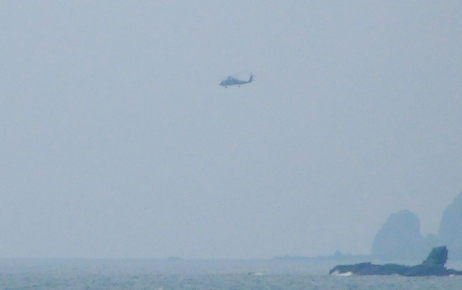 Arama çalışmalarında kullanılan askeri helikopter, Hatay semalarında