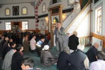 Din Kültürü öğretmenleri camide vaaz verebilecek
