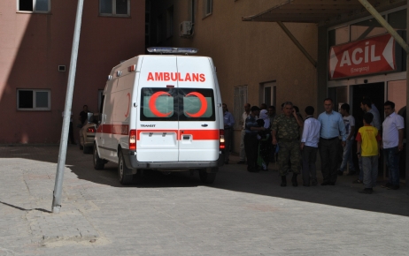 Hakkari Valiliği: 8 asker şehit oldu, 16 asker yaralandı, 10 terörist öldürüldü