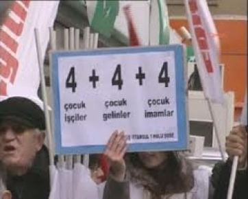 Kadıköy'de 4+4+4 Protestosu