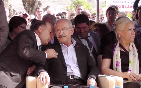 Kemal Kılıçdaroğlu, Ulukışla'da kız yurdunun açılışına katıldı