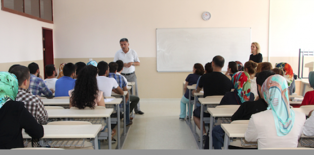 Lisans Öğrencileri İçin Pedagojik Formasyon Sertifika Programı Eğitimleri Sürüyor