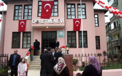 Öğretmenevleri Kimin Evi?