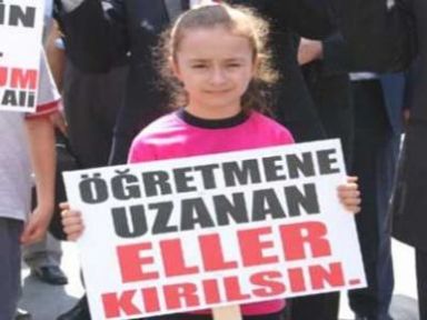 Öğretmene Şiddet Çıkmaz Sokaktır