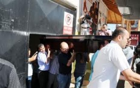 Rehine krizinde ölen Türk, Gaziantep'te toprağa verildi