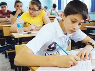 SBS‘de Özel Okullar Açık Ara Önde...