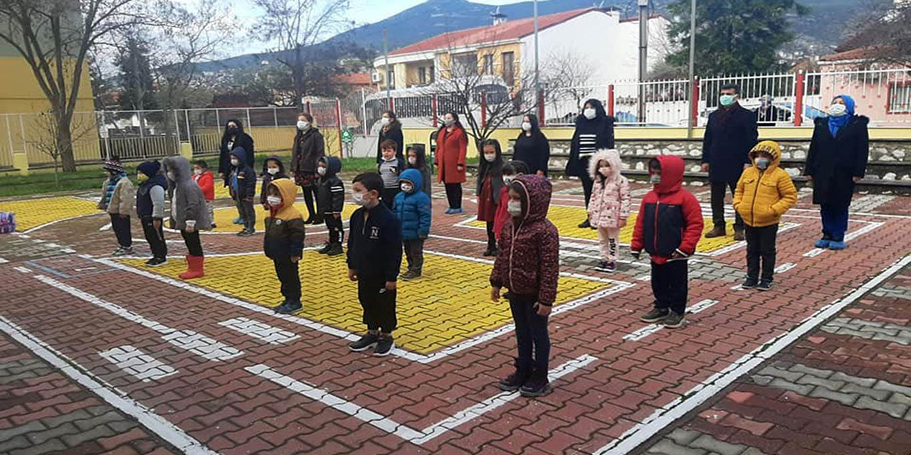 Bir İlçede Daha Tüm Kademeler Yüz Yüze Eğitime Kapandı