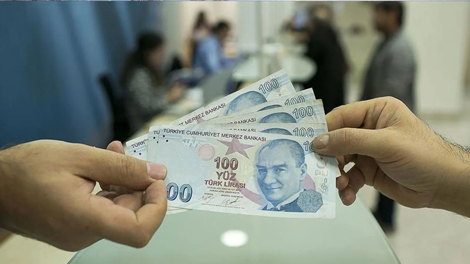 Ak Partili isim Ocak ayında memurların alım gücünü iyileştireceklerini açıkladı