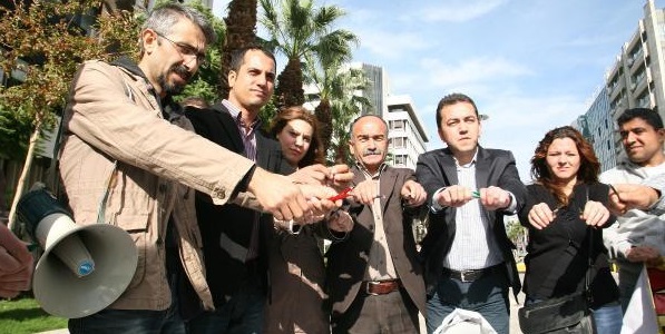 Atanmayan öğretmenler kalem kırdı