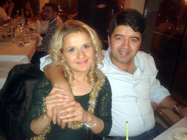 Aslı öğretmen, bebeği ve kocası ile kazada öldü